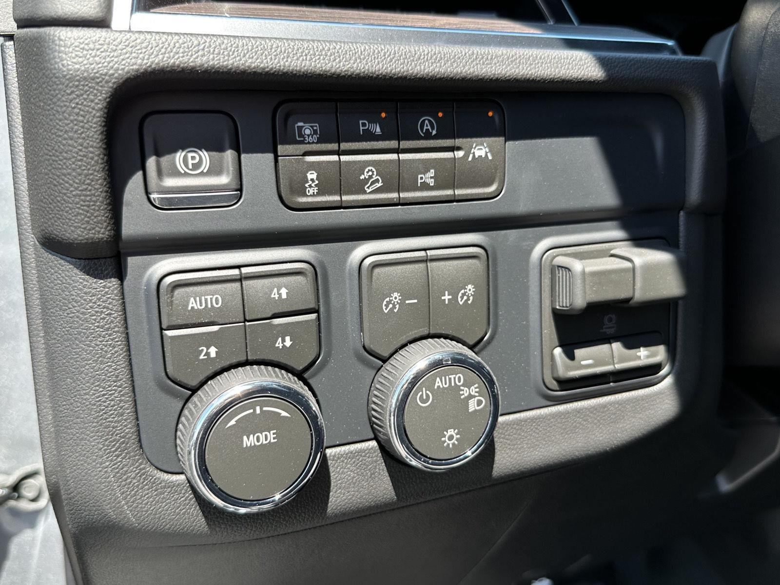 New 2026 Sterling Gray Metallic Chevrolet LT image 28