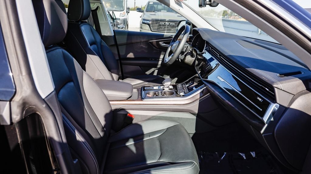 Used 2023 Black Metallic Audi 55 Premium Plus image 21
