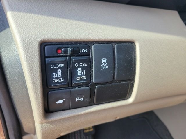 Used 2012 Dark Cherry Pearl II Honda Touring image 6