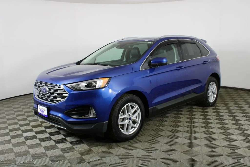Used 2021 Blue Metallic Ford SEL image 3