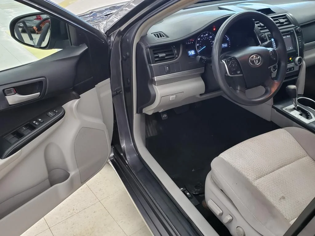 Used 2013 Magnetic Gray Metallic Toyota LE image 9