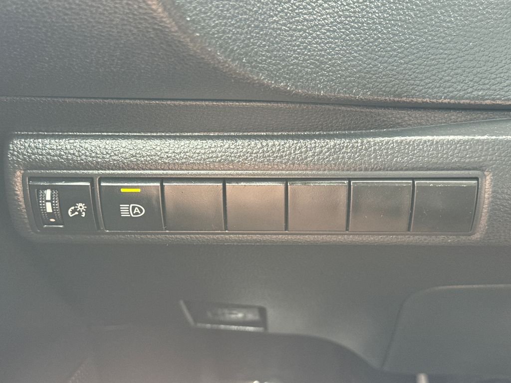 Used 2020 Silver Toyota LE image 31