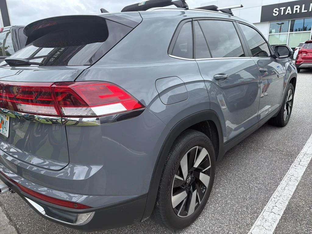 Used 2024  Volkswagen 2.0T SE w/Technology image 5