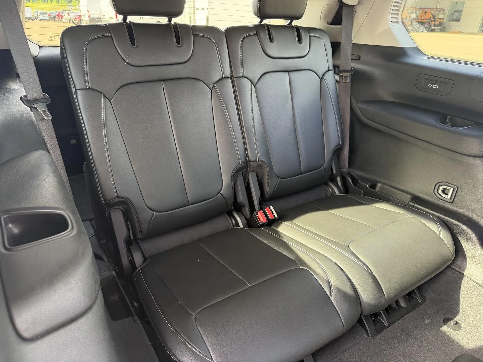 Used 2023 Bright White Clearcoat Jeep Limited image 21