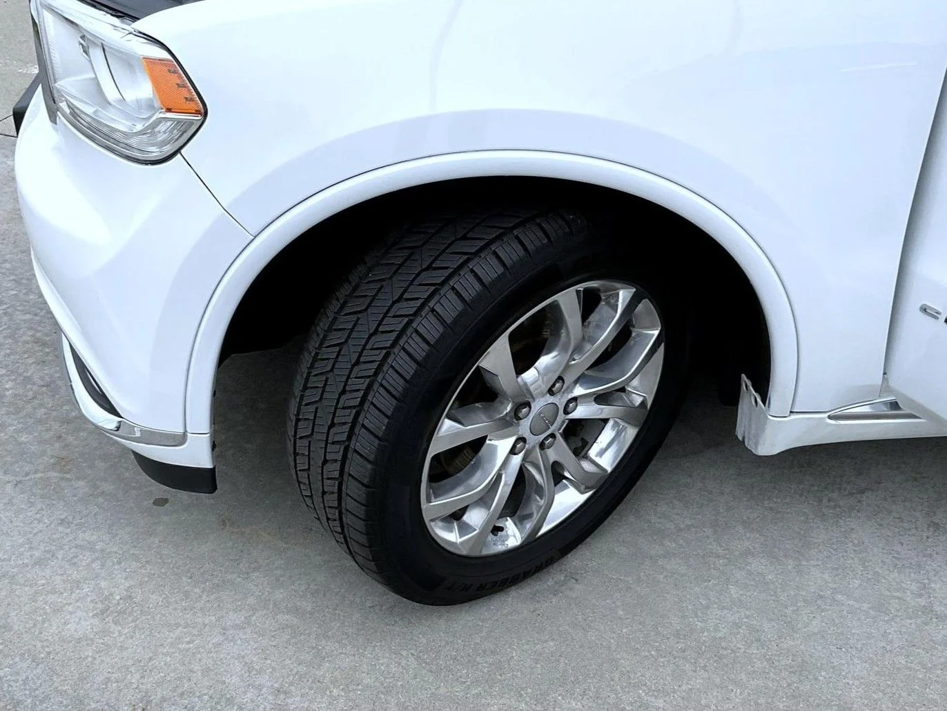 Used 2016 White Dodge Citadel image 26