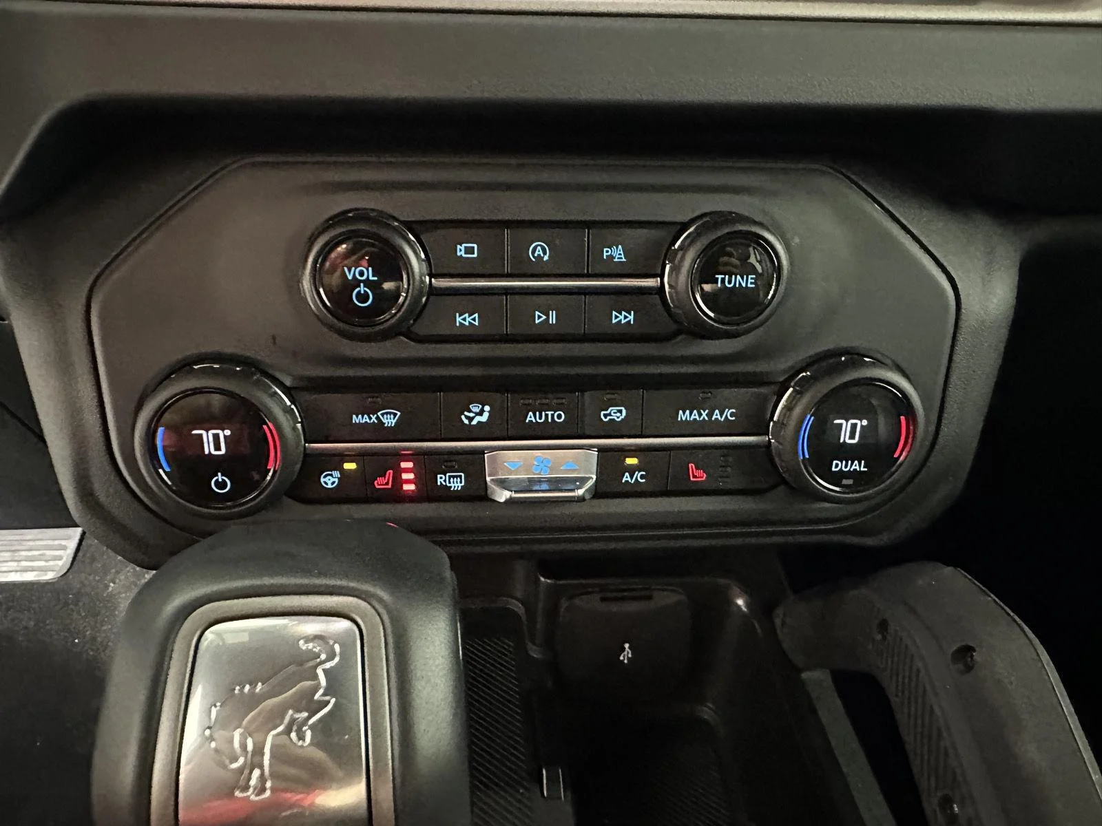 Used 2025 Shadow Black Ford Outer Banks image 34