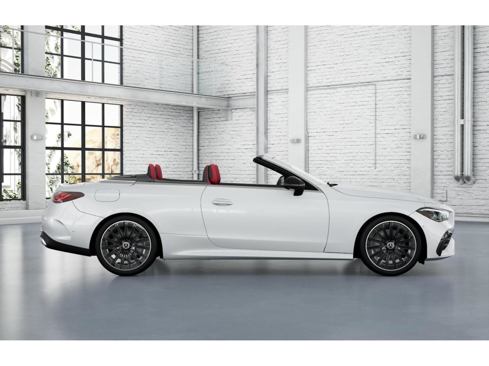 New 2026 MANUFAKTUR Moonlight White Metallic Mercedes-Benz CLE 300 image 2