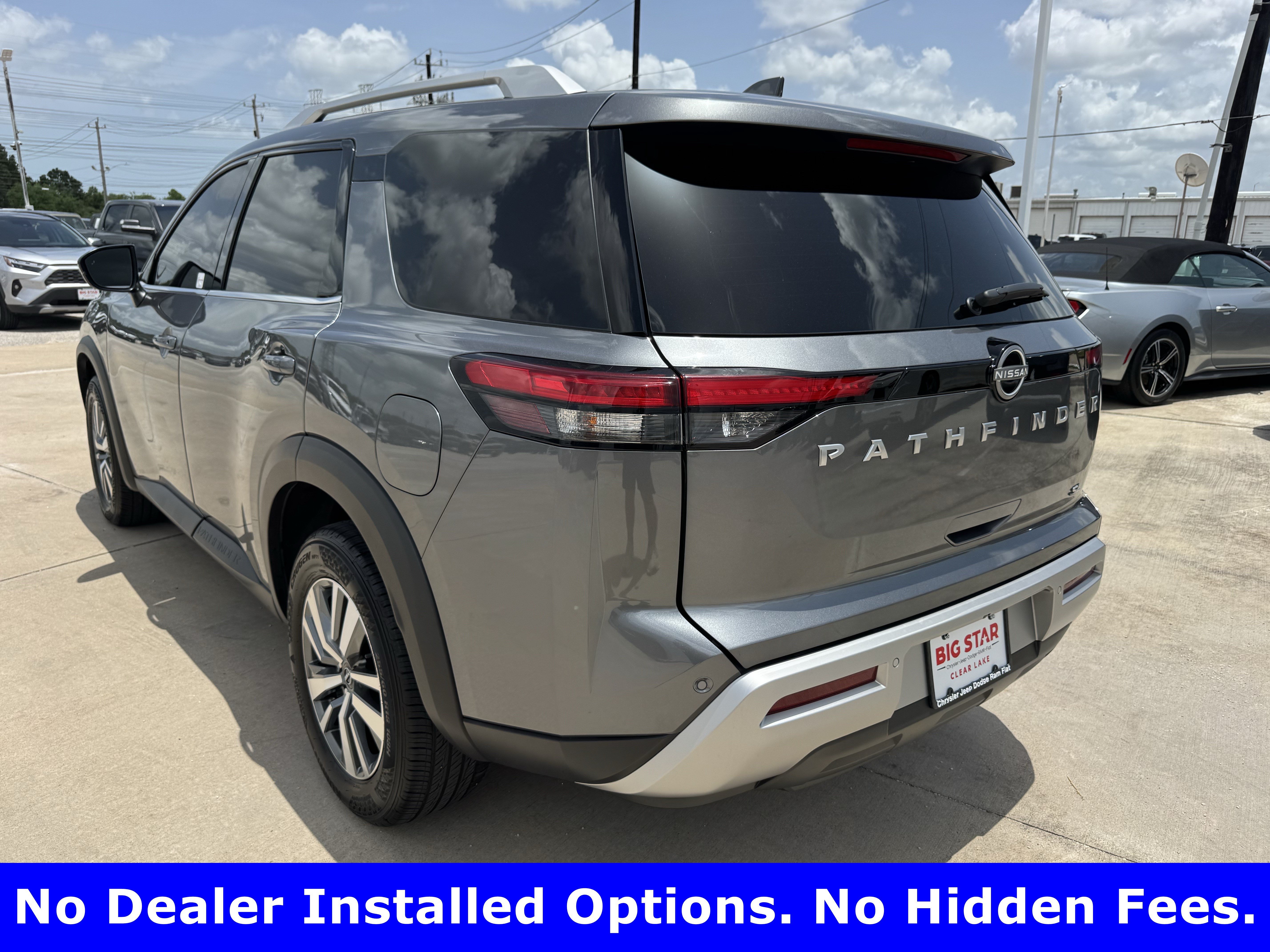 Used 2025 Gun Metallic Nissan SL image 5