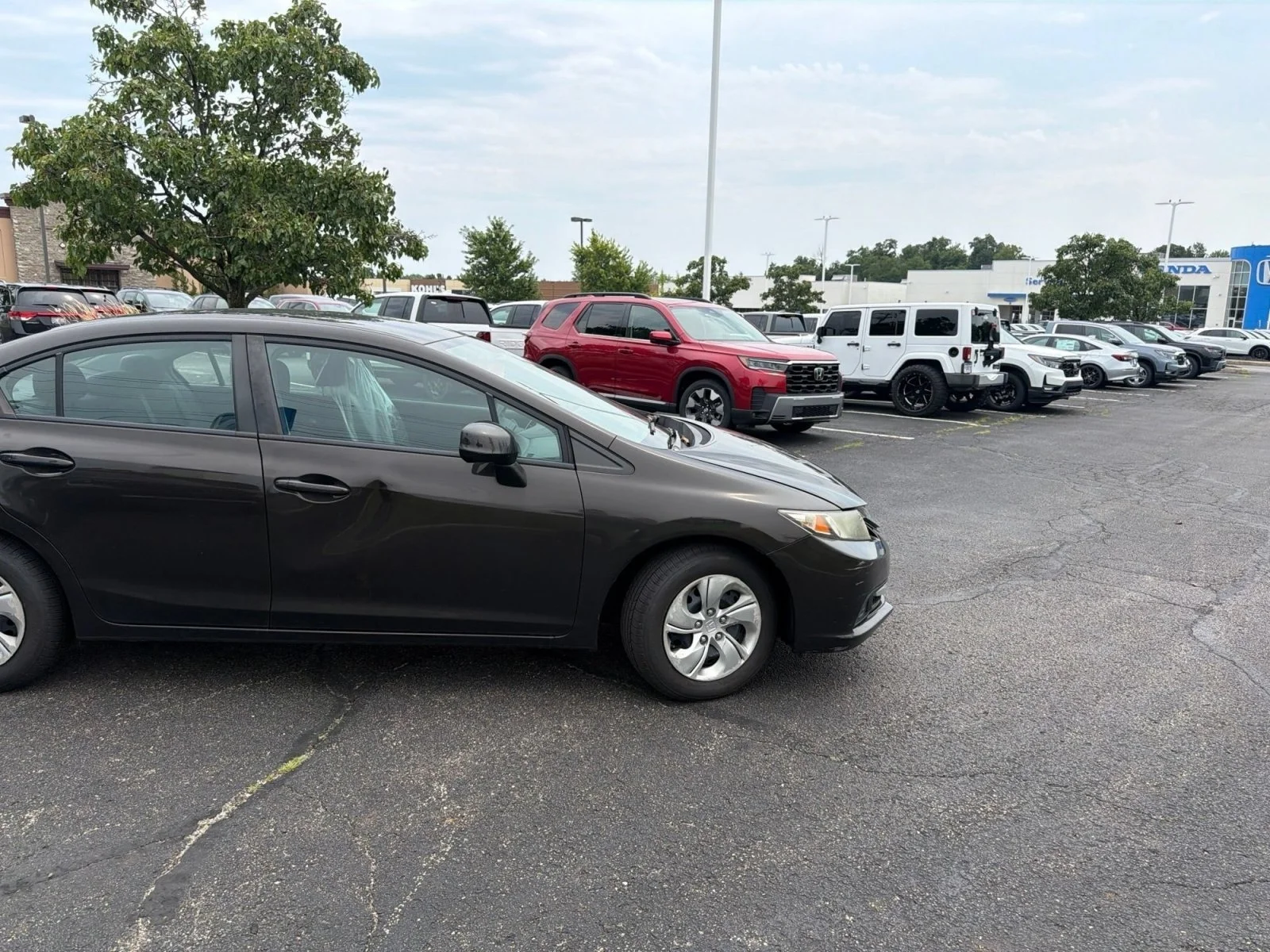 Used 2013 Kona Coffee Metallic Honda LX image 13