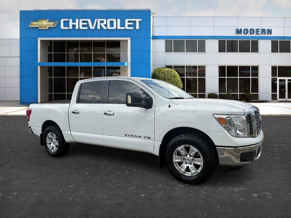 Used 2018 Glacier White Nissan SV image 5