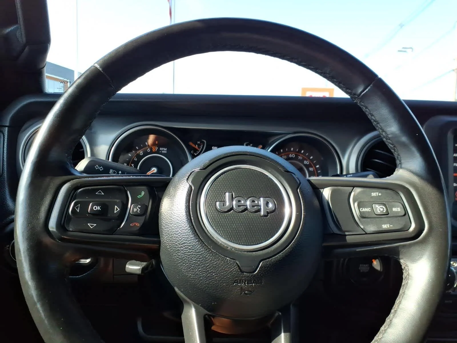 Certified Used 2022 Granite Crystal Metallic Clearcoat Jeep Unlimited Sport S image 26