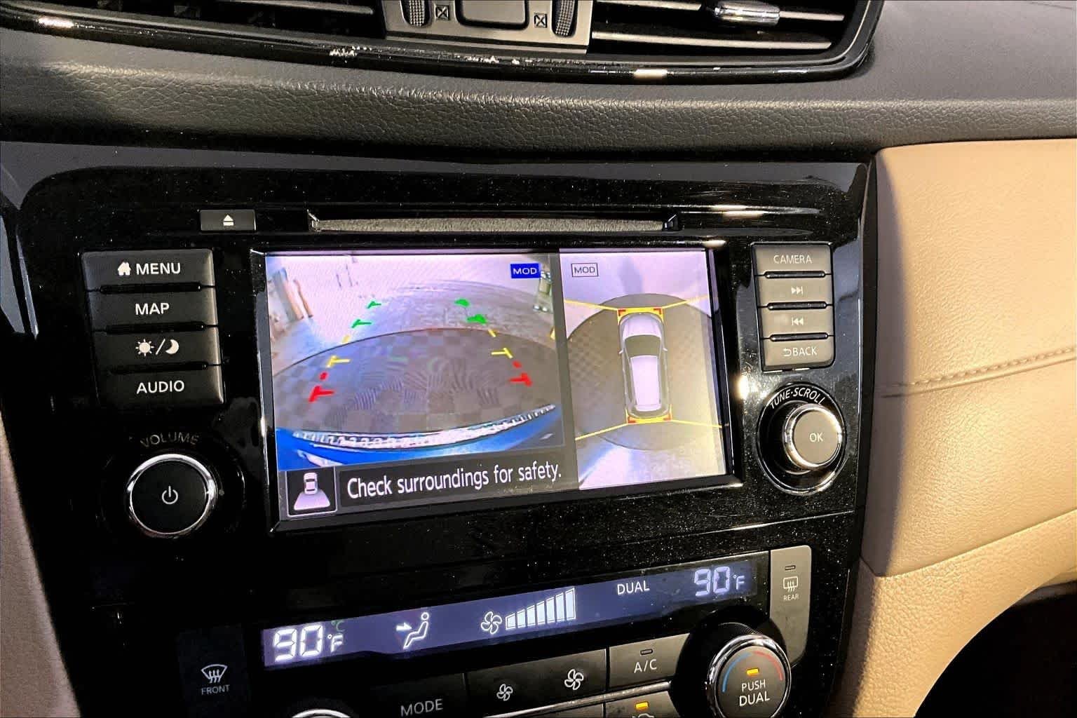 Used 2018 Caspian Blue Nissan SV image 29