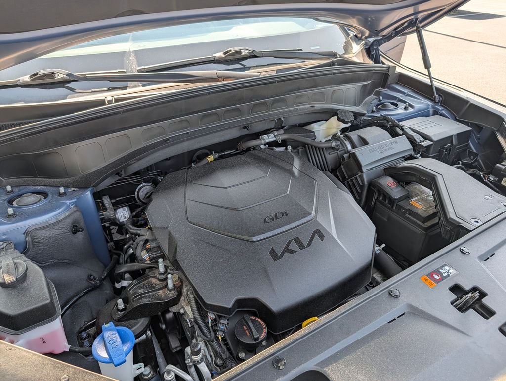 Used 2023 Black Kia S image 30
