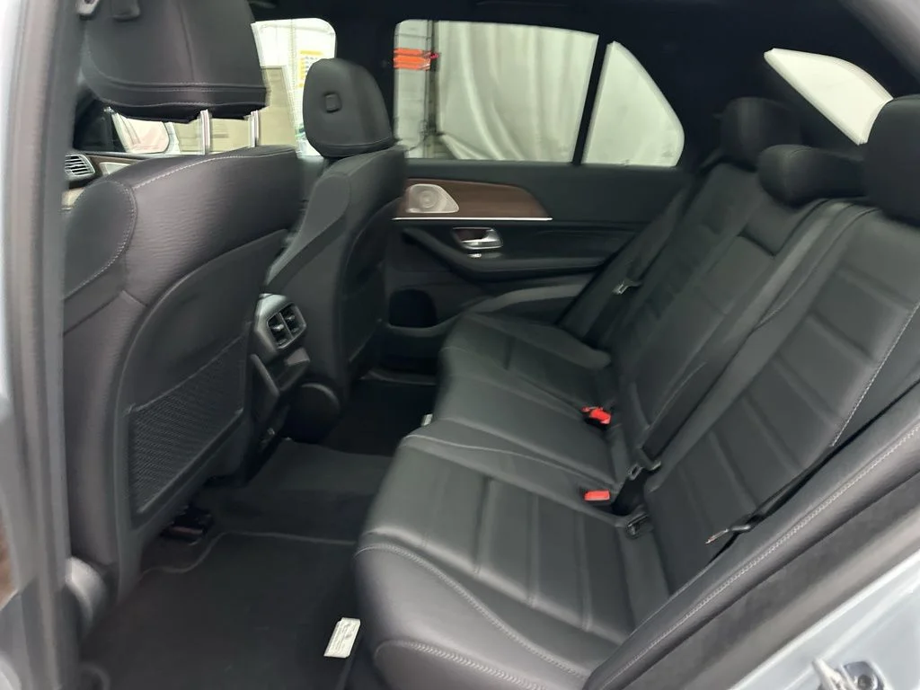 New 2026 Silver Mercedes-Benz GLE 580 image 23