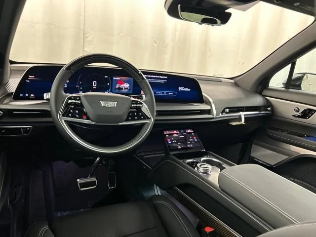 2027 Cadillac VISTIQ Luxury - Photo 21