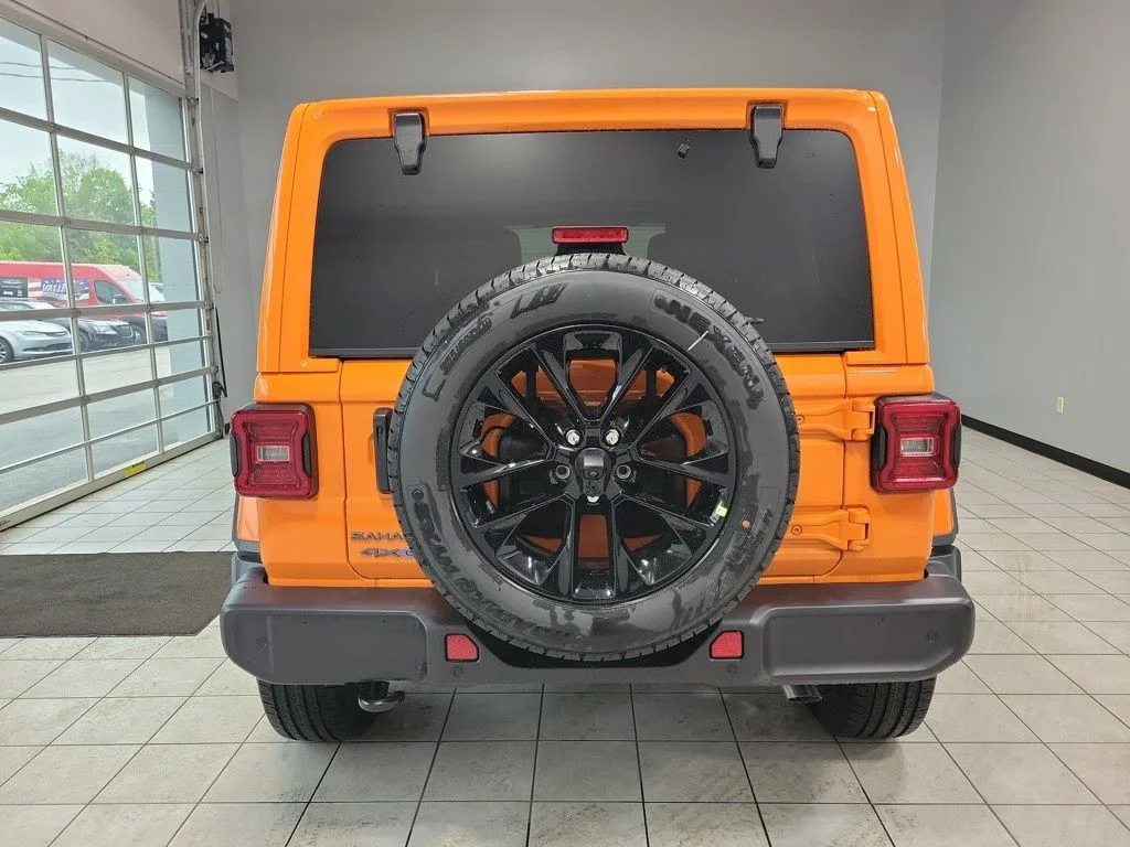 New 2025 Joose Exterior Paint Jeep Sahara 4xe image 5