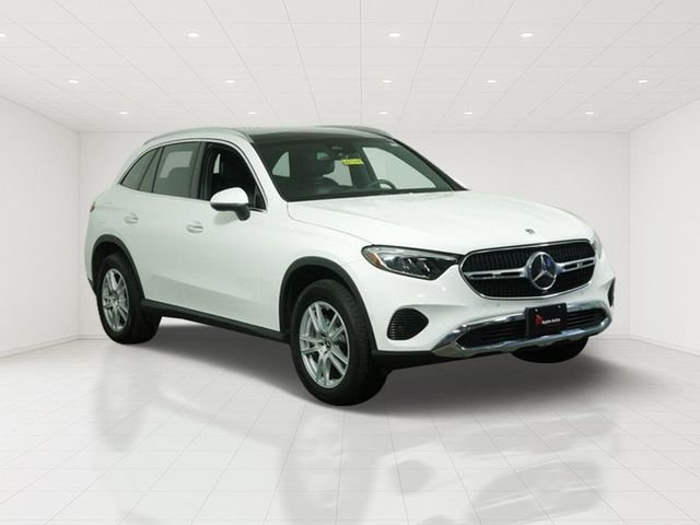 Certified Used 2023 White Mercedes-Benz GLC 300 image 1