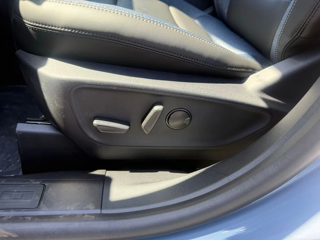 New 2026 Azure Gray Metallic Tri-Coat Ford Outer Banks® image 13
