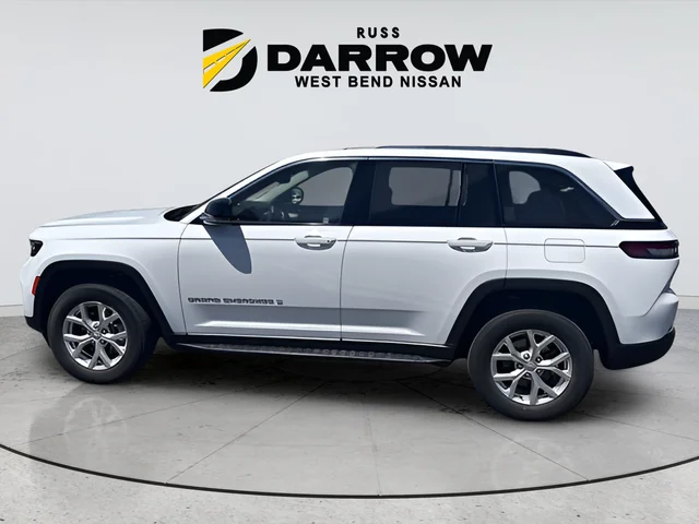 Used 2023 White Jeep Limited image 2