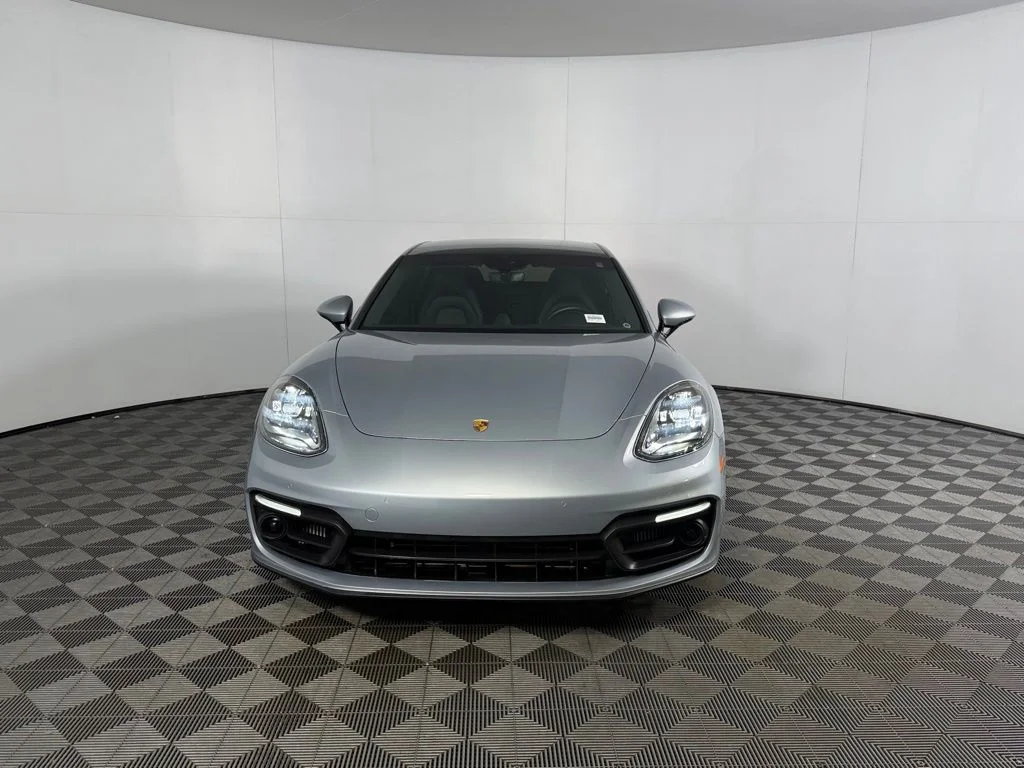 Certified Used 2023 Silver Porsche  image 10