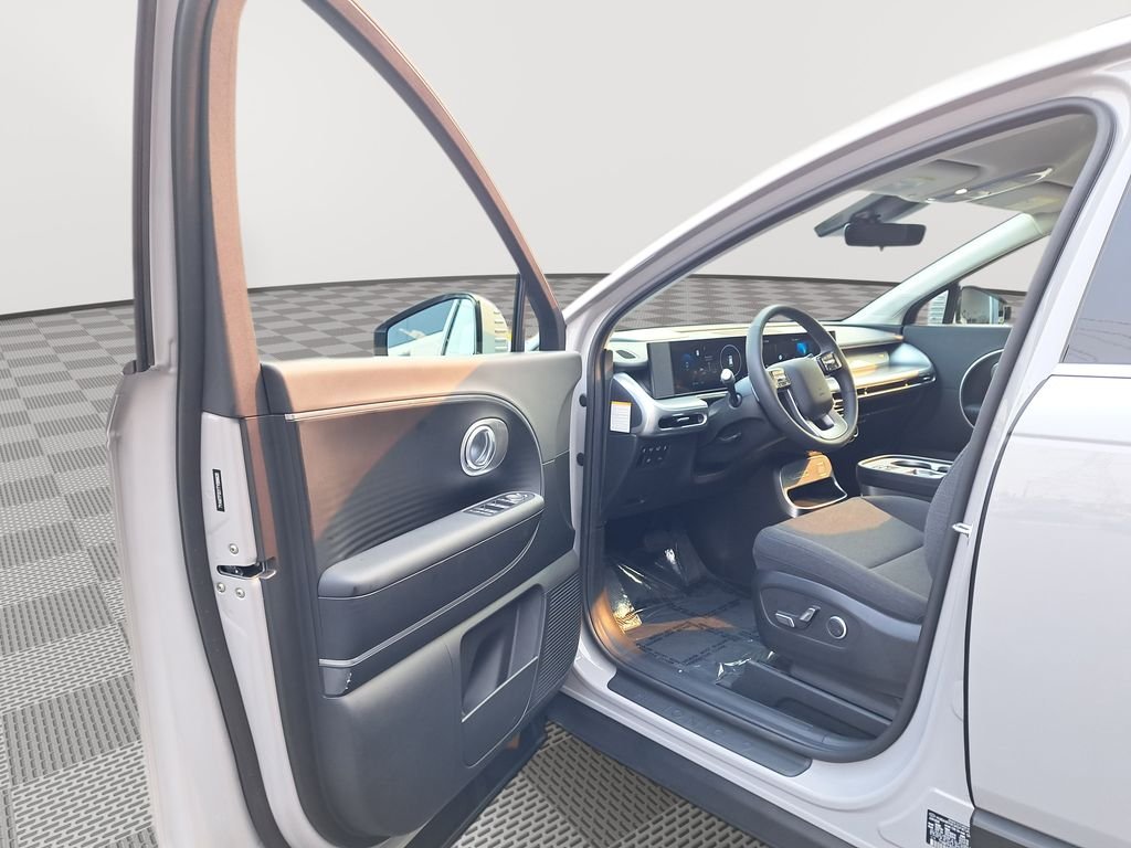 2026 Hyundai IONIQ 9 SE - Photo 11