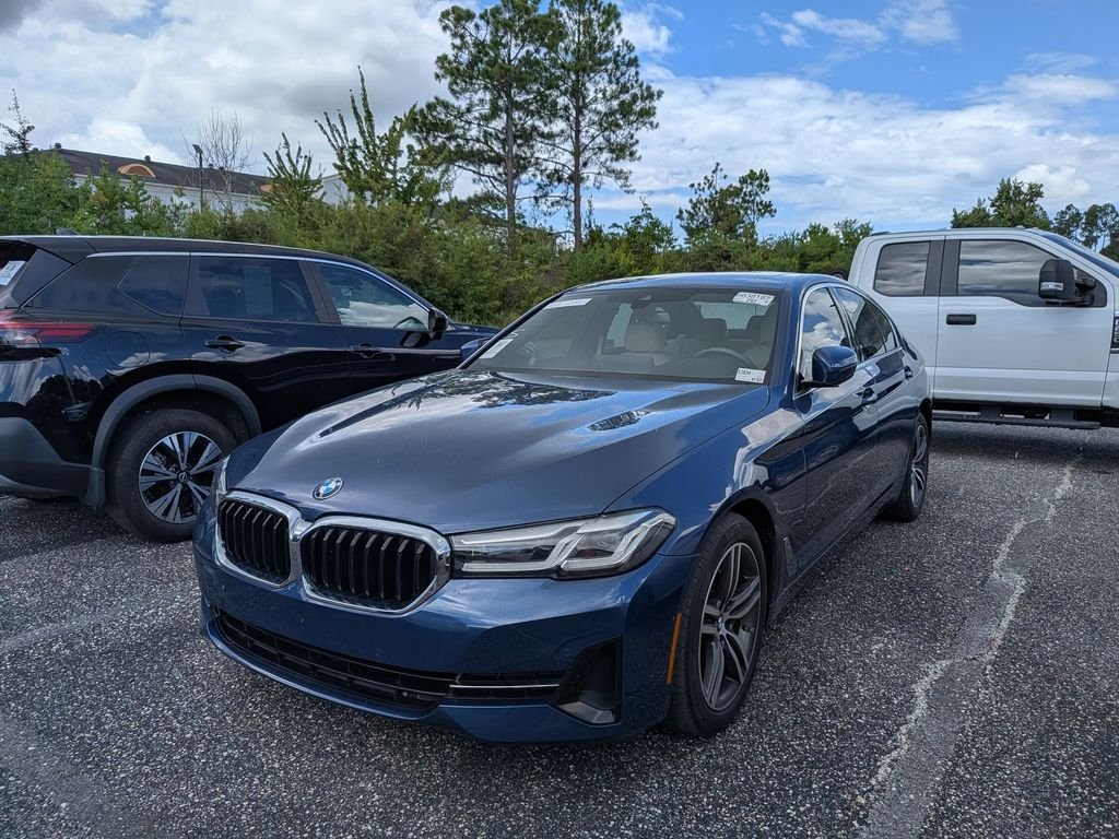 Used 2022 Blue BMW 530i xDrive image 1