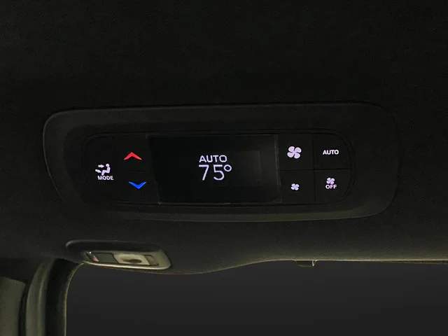 2026 Chrysler Pacifica Limited - Photo 36