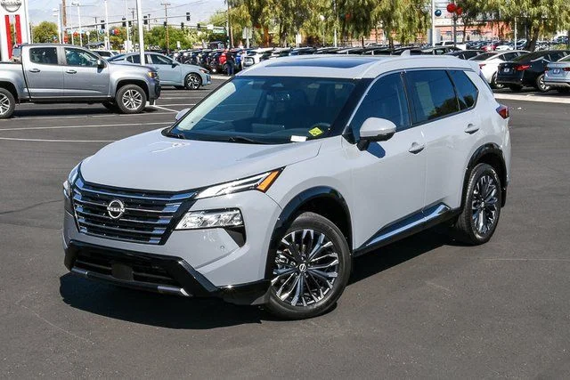 2024 Nissan Rogue Platinum - Photo 10