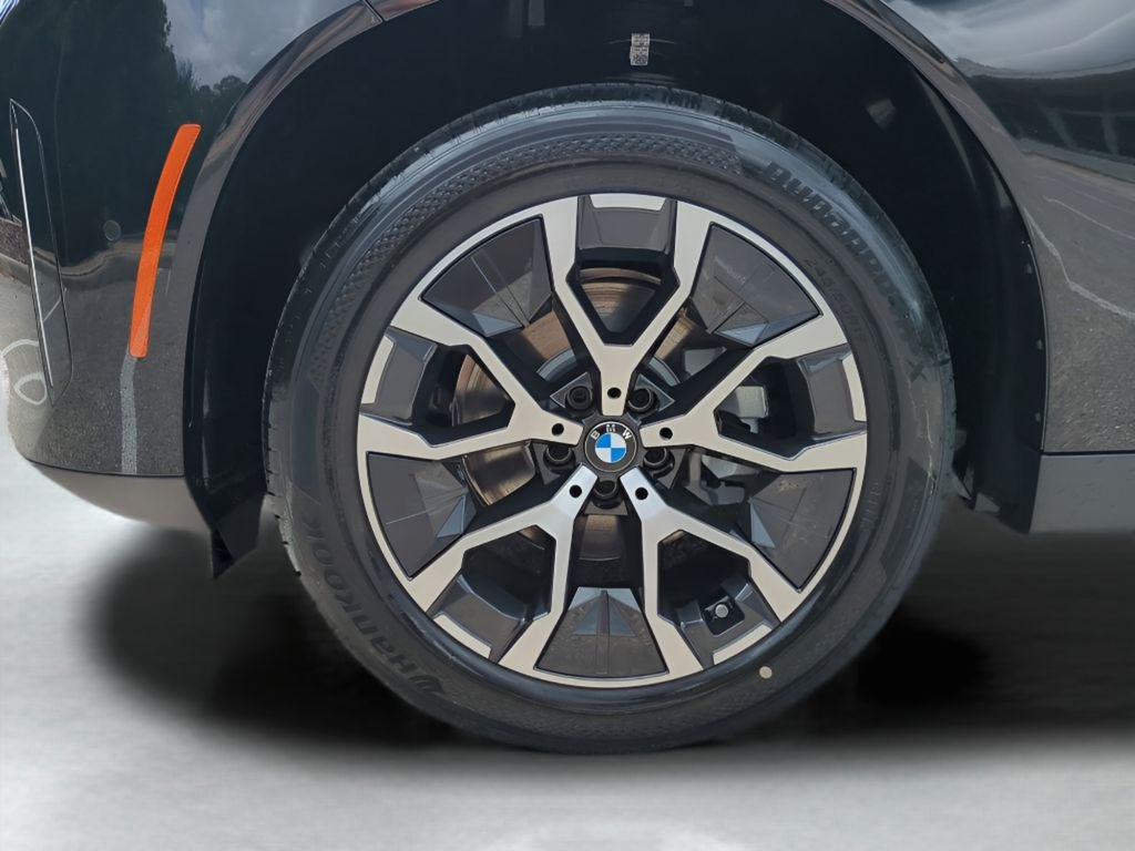 New 2025 Black Sapphire Metallic BMW 30 xDrive image 11