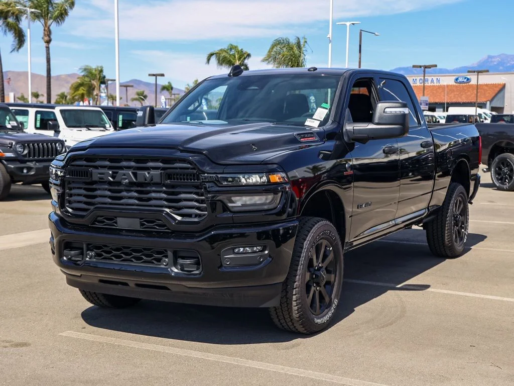 New 2026 Diamond Black Crystal Pearl-Coat Exterior Paint RAM Big Horn Night Edition image 102