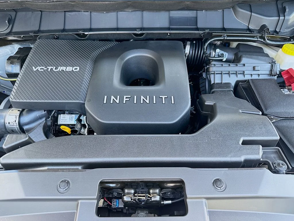 New 2027 HARBOR GRAY INFINITI Luxe FWD image 33