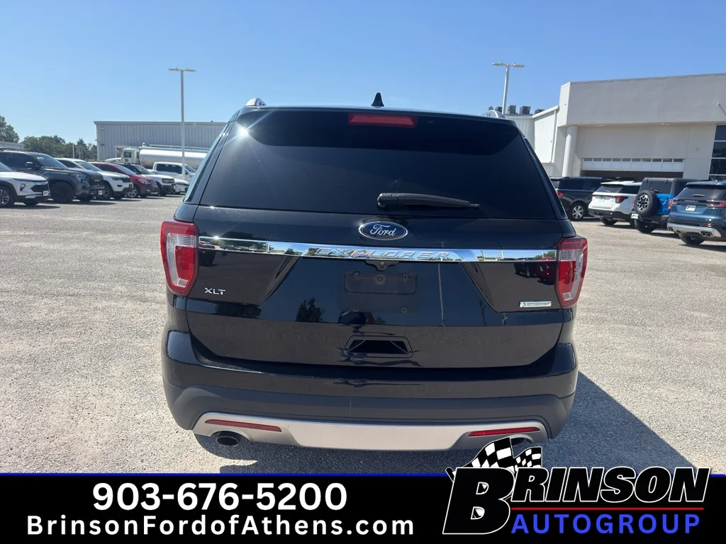 Used 2017 Shadow Black Ford XLT image 6