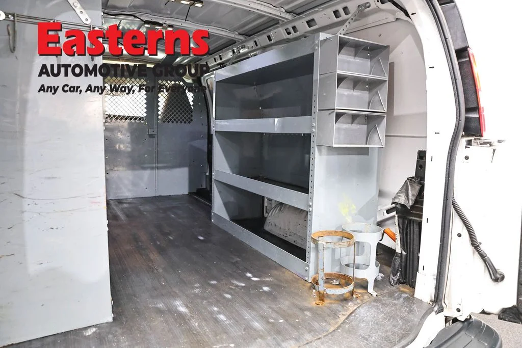 Used 2020 White GMC Work Van image 21