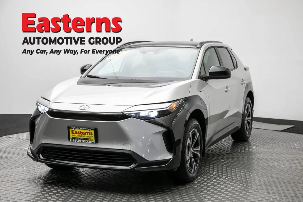 Used 2024 Silver Toyota XLE image 1