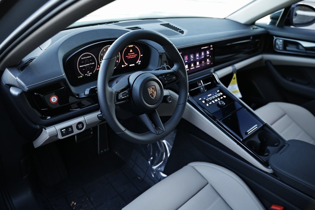 2026 Porsche Panamera Base