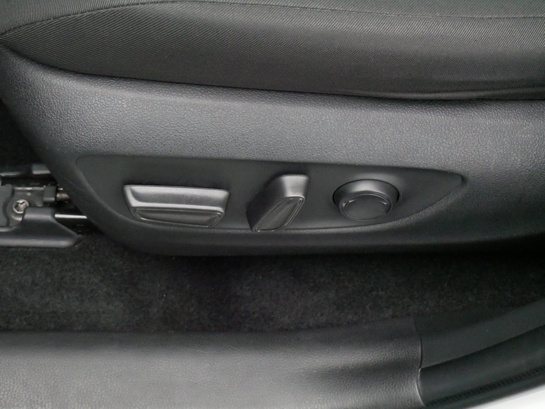 Used 2024 Ice Cap Toyota XLE image 20