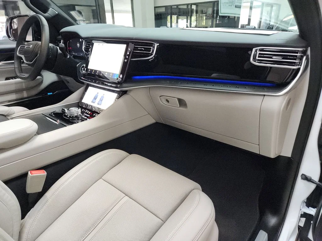 New 2026 Bright White Clearcoat Jeep Summit Obsidian image 11
