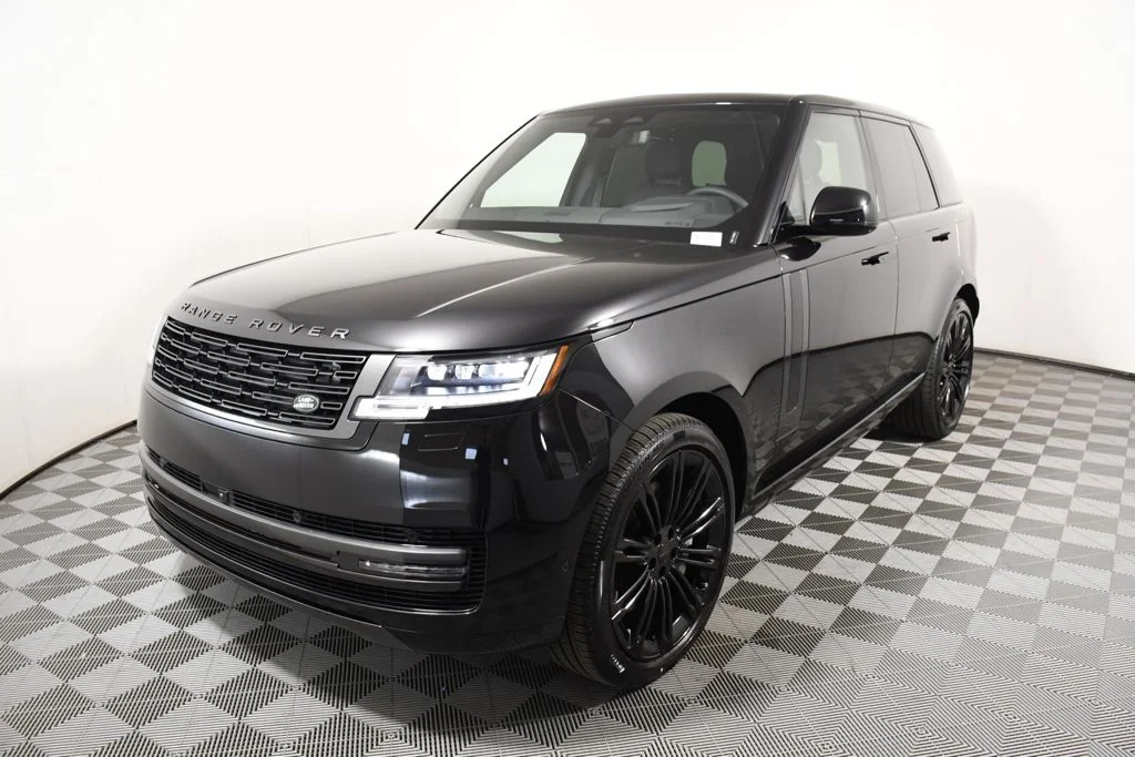 2026 Land Rover Range Rover 4.4 SE SWB's photo