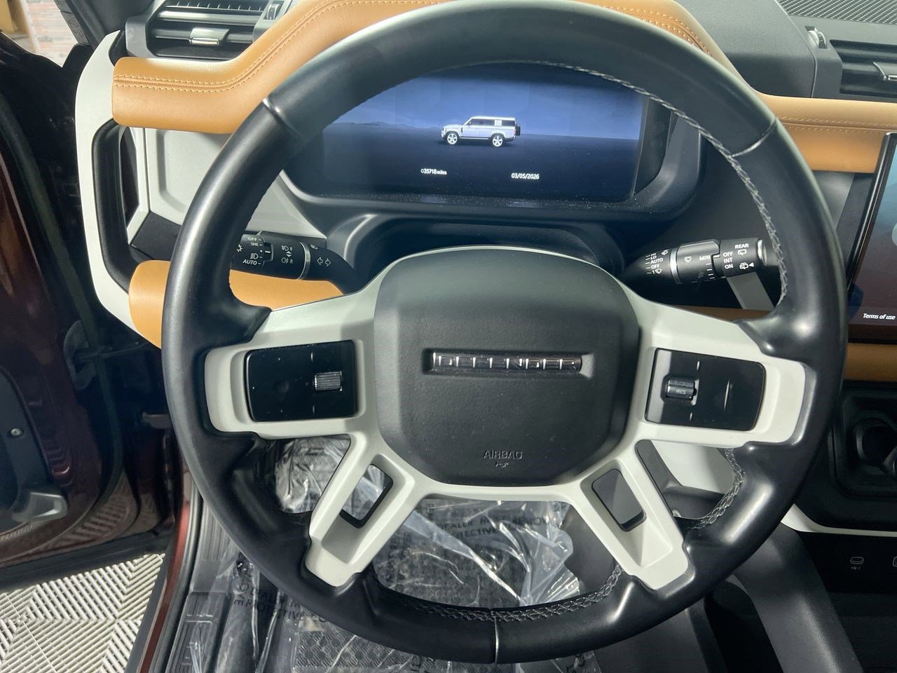 2023 Land Rover Defender SE - Photo 15