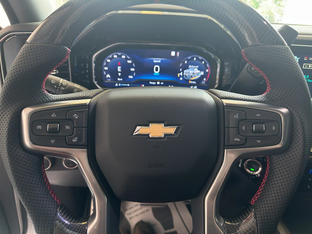 2025 Chevrolet Silverado 2500 HD LTZ - Photo 9