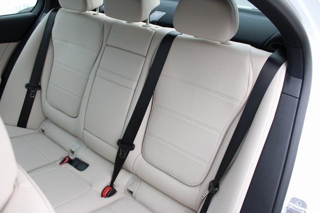 2025 Mercedes-Benz C-Class Sedan C 300 - Photo 31
