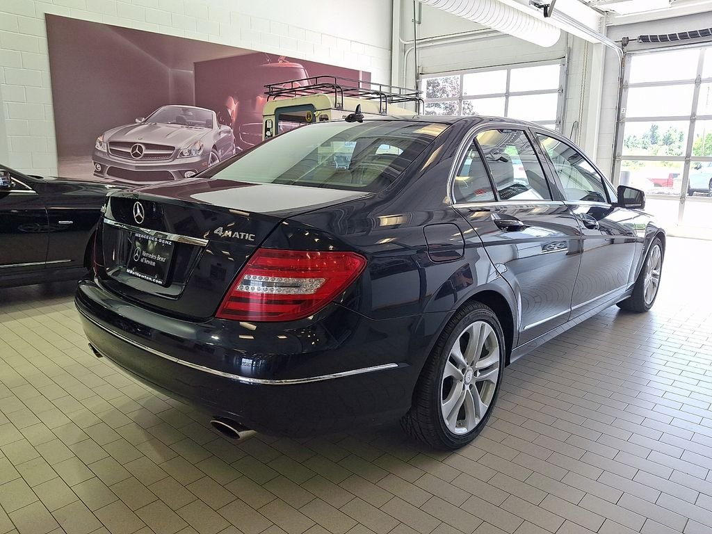 Used 2013 Blue Mercedes-Benz C 300 image 5