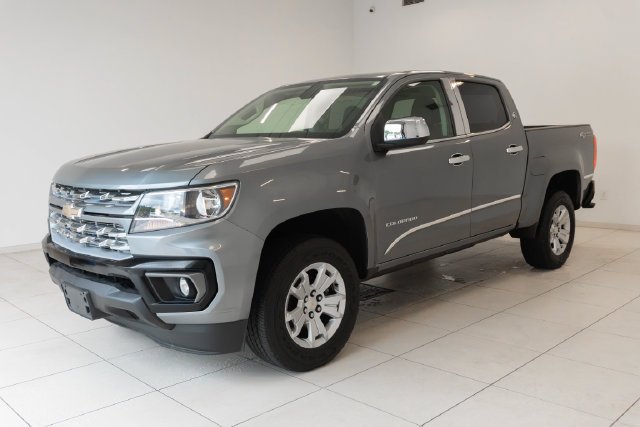 Used 2022 Gray Chevrolet LT image 21