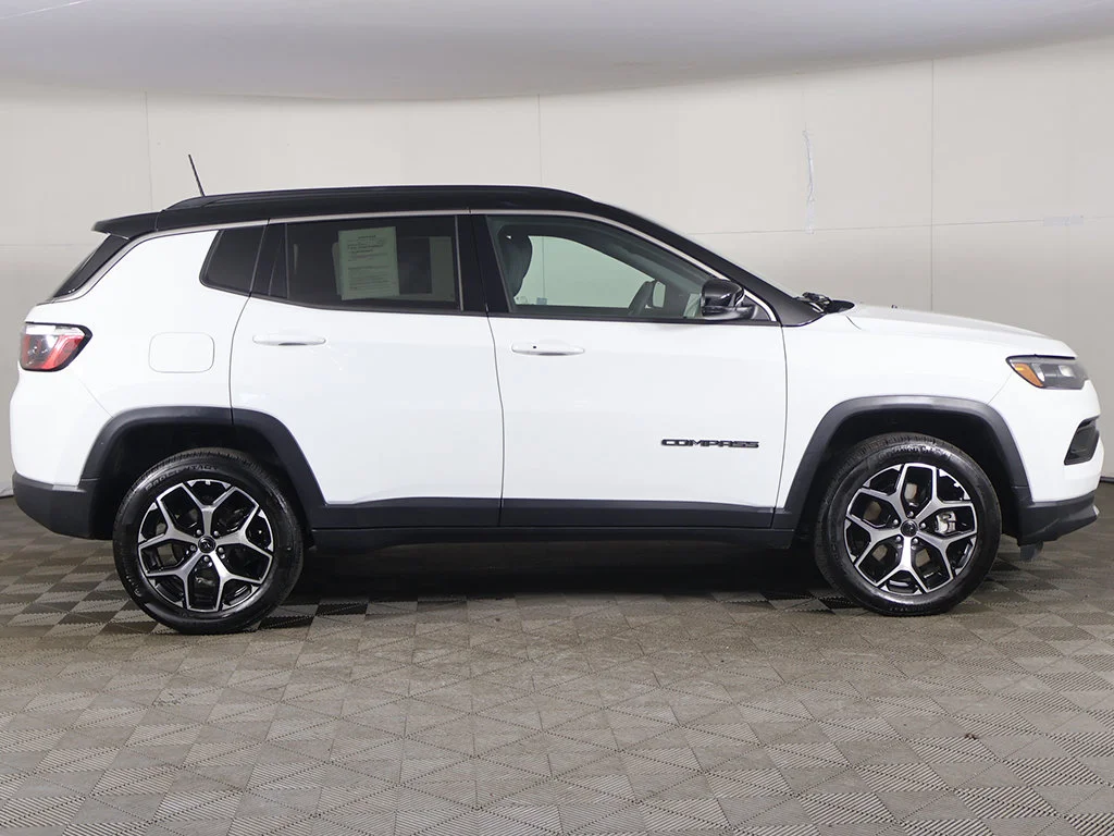 Used 2026 White Jeep Limited image 19