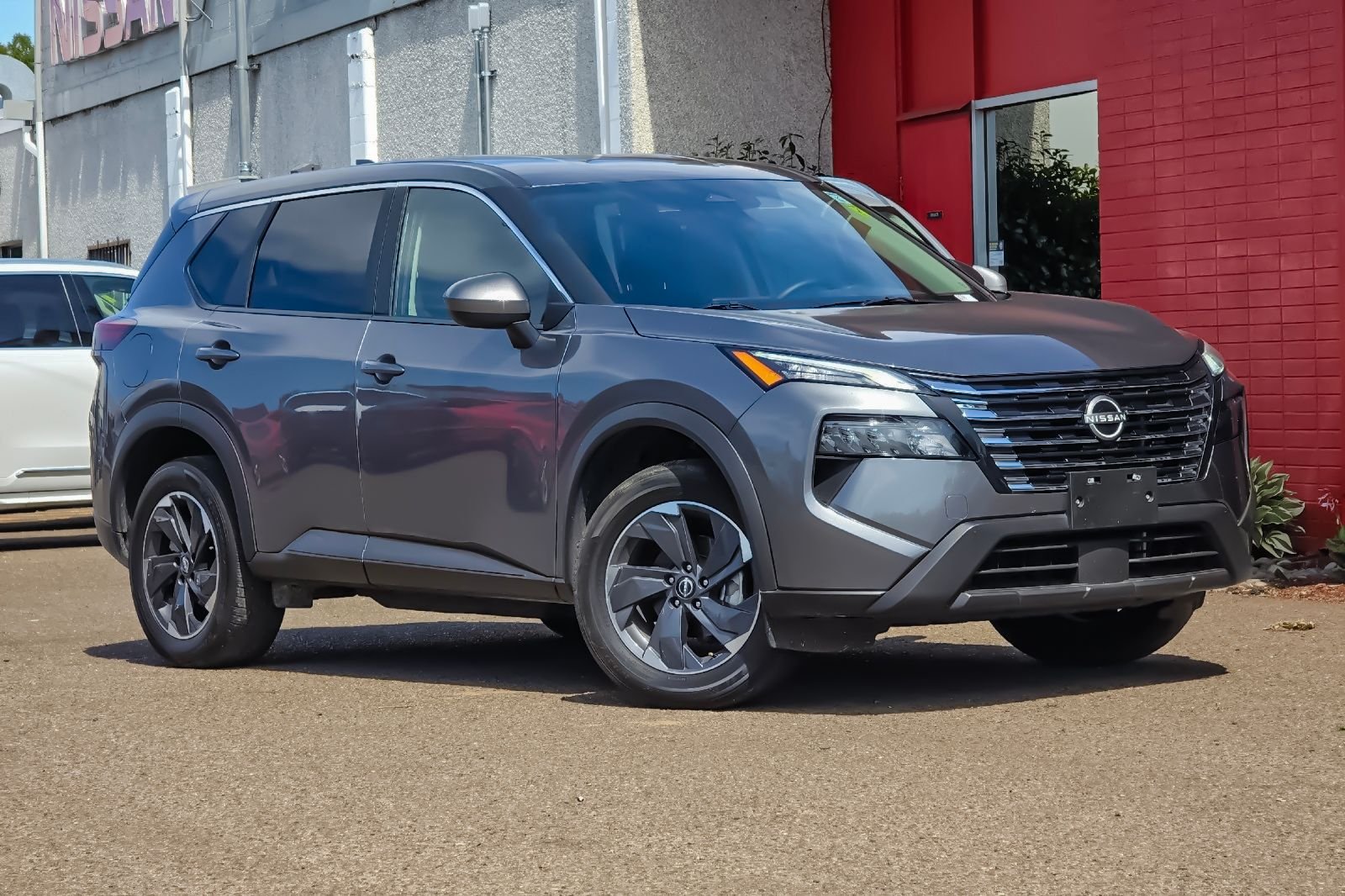 Used 2025 Gray Nissan SV image 2