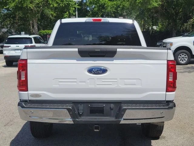 Used 2021 Oxford White Ford XLT image 8