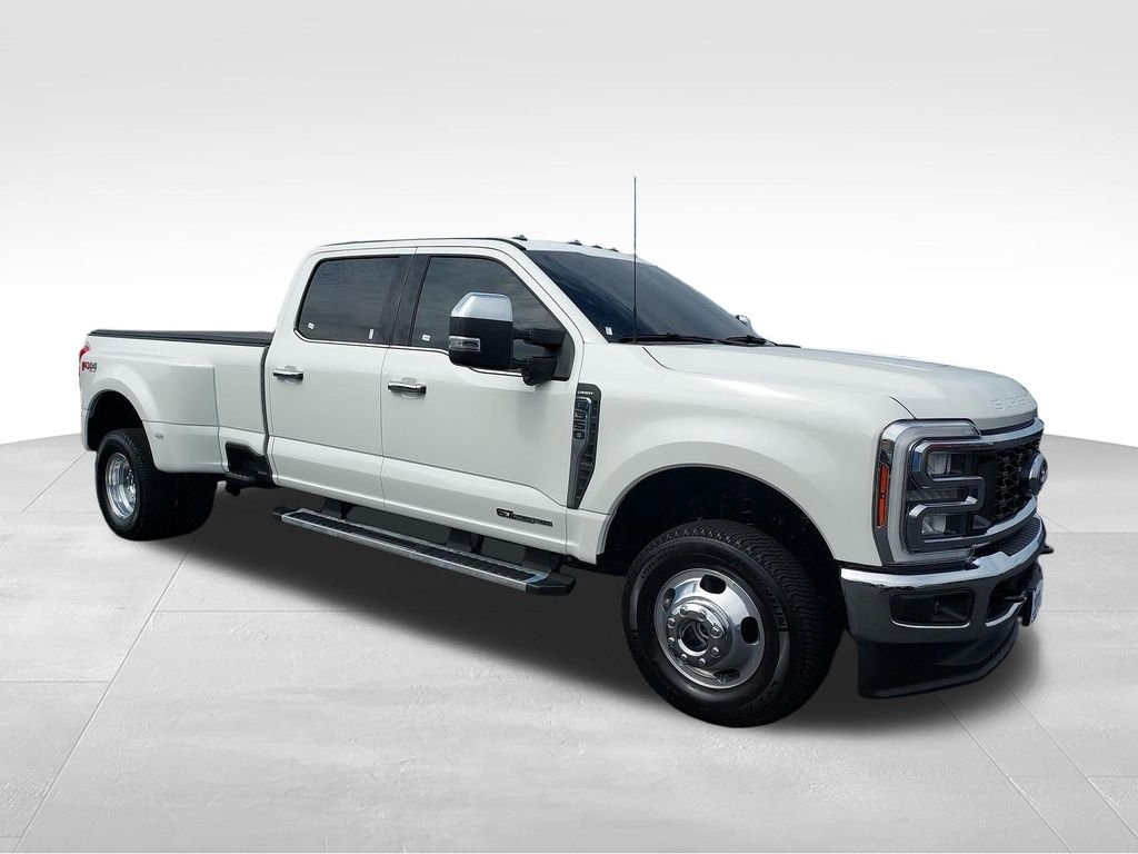 Used 2025 White Ford Lariat image 7