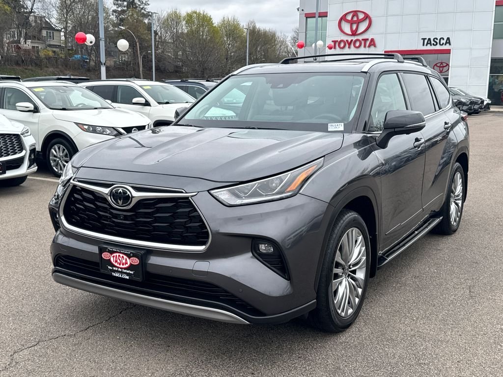 Used 2023 Gray Toyota Platinum image 3