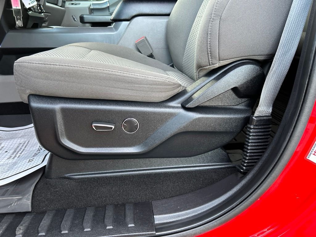 Used 2019 Red Ford XLT image 15