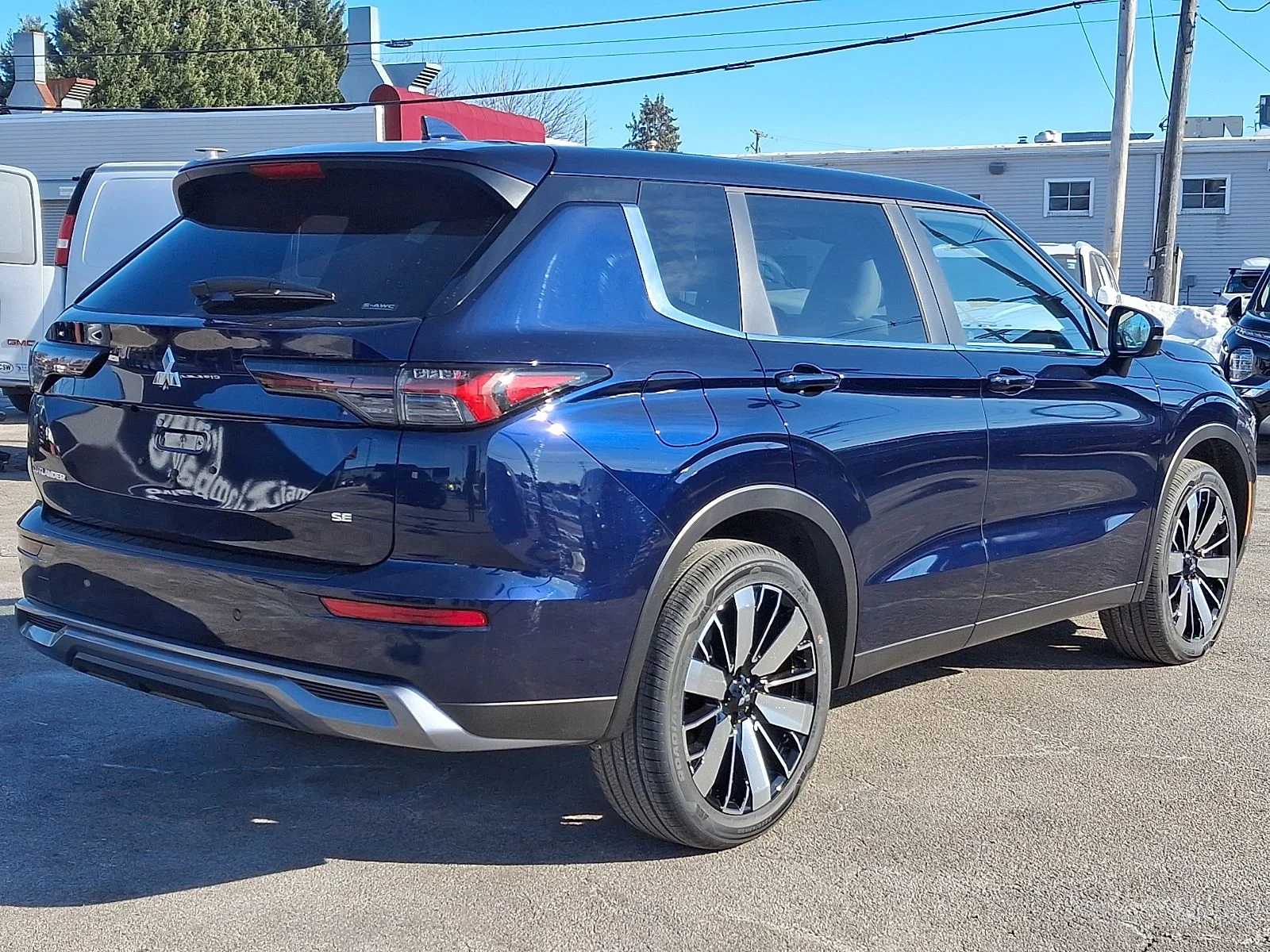 New 2026 Blue Mitsubishi SE image 7